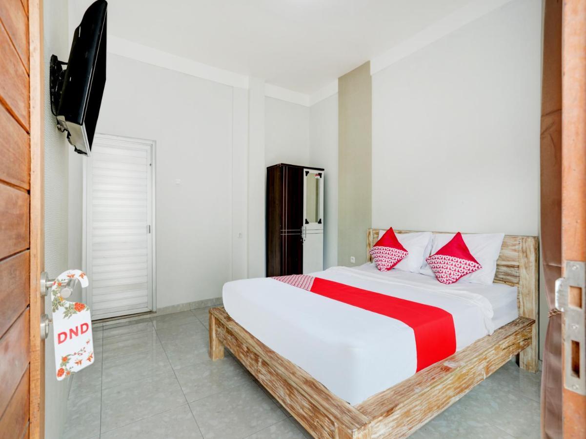 Oyo Flagship 90756 Melasti Hills Room & Cafe Ungasan Exterior foto
